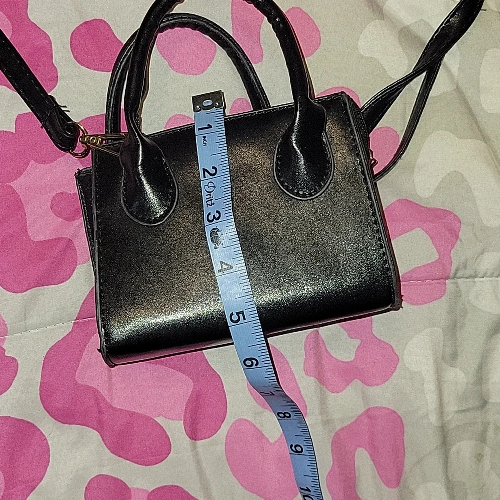 Tiny black crossbody purse - Picture 8 of 8